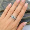 Anillo Encaje Esmeralda – Plata 925 con esmeralda natural facetada